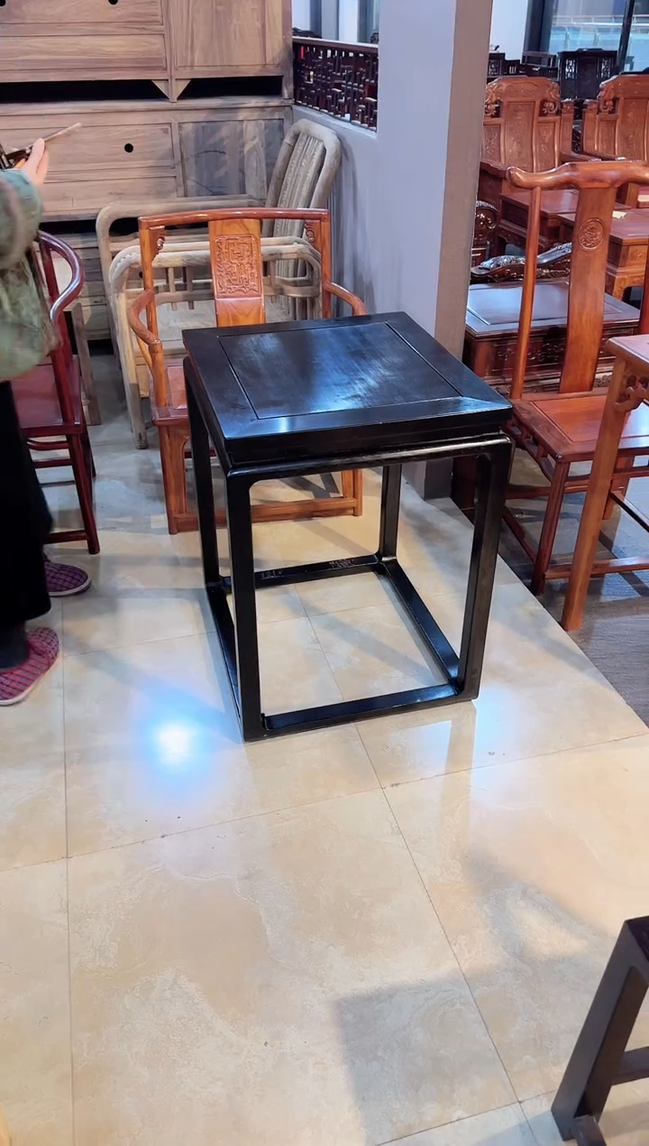 花梨木类家具牛*边几