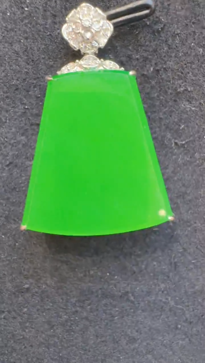 吊坠(不含链)18K金镶嵌翡翠多样性团购发一件