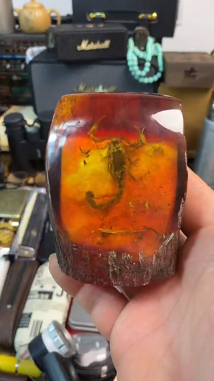 瓷片闪购商品，如图所示