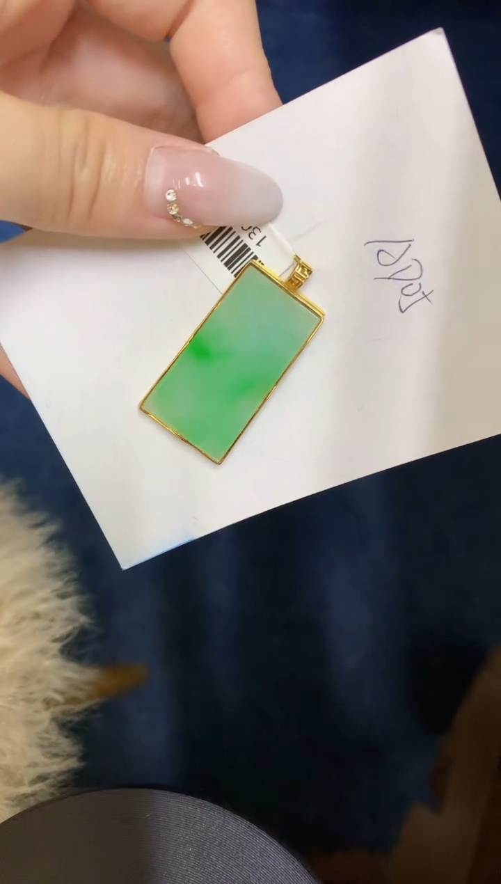 【闪购商品】翡翠颈饰18K金镶嵌0000000000