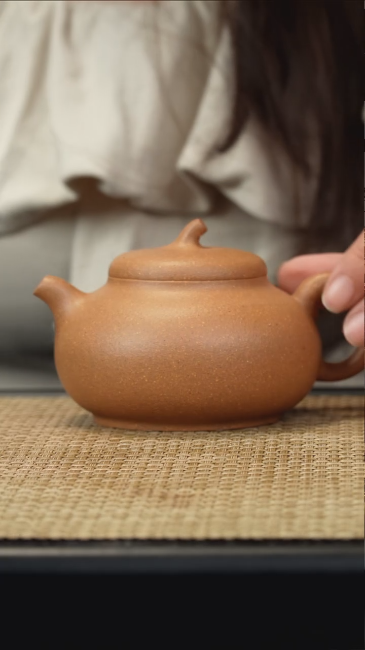 紫砂茶壶黄降坡匏瓜230c