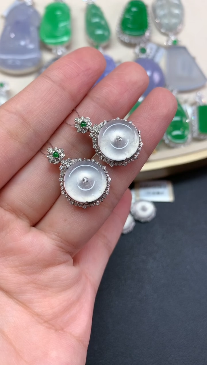 【闪购商品】翡翠吊坠(不含链)18K金镶嵌W185|4980