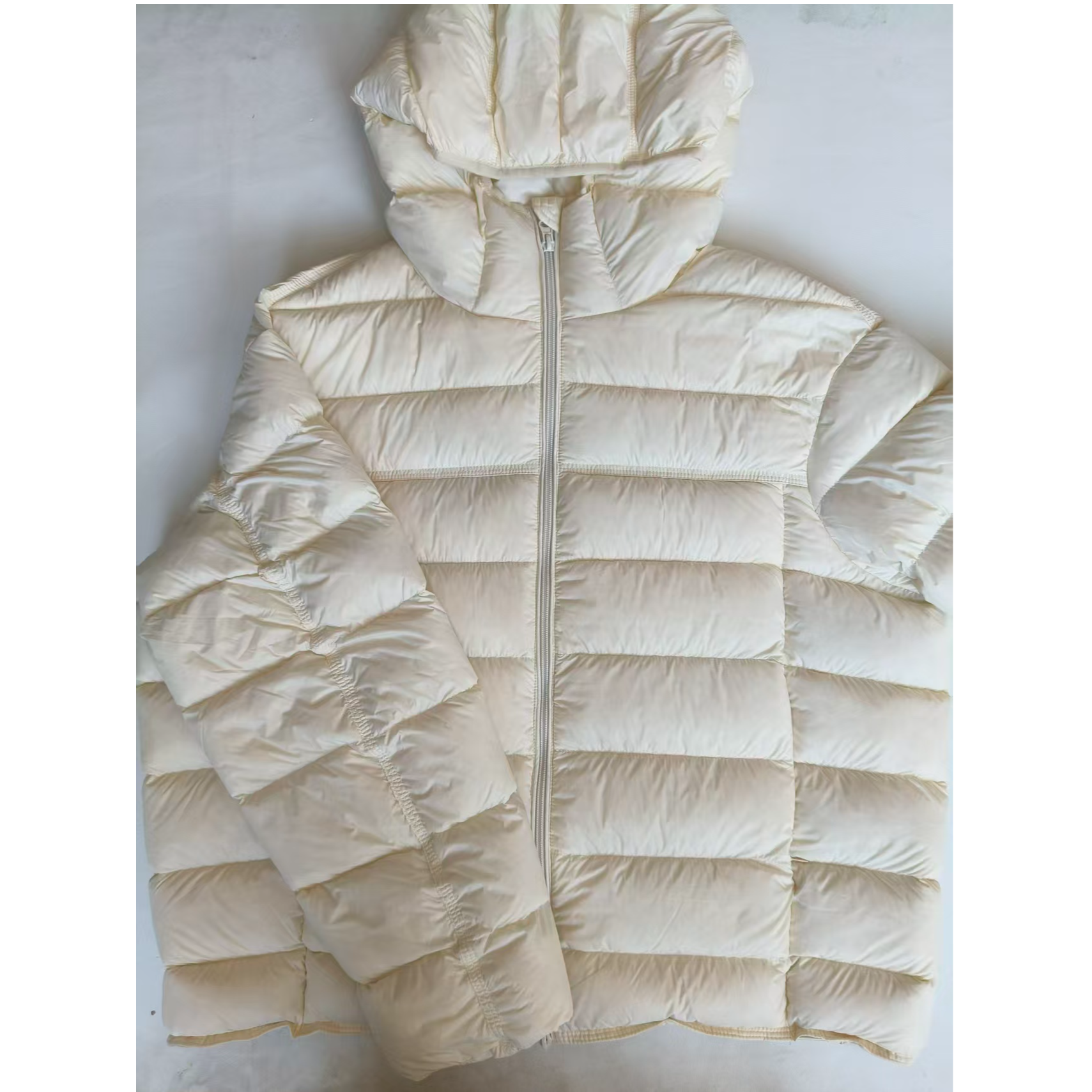 2025冬季新款韩版排骨显瘦连帽轻薄羽绒服