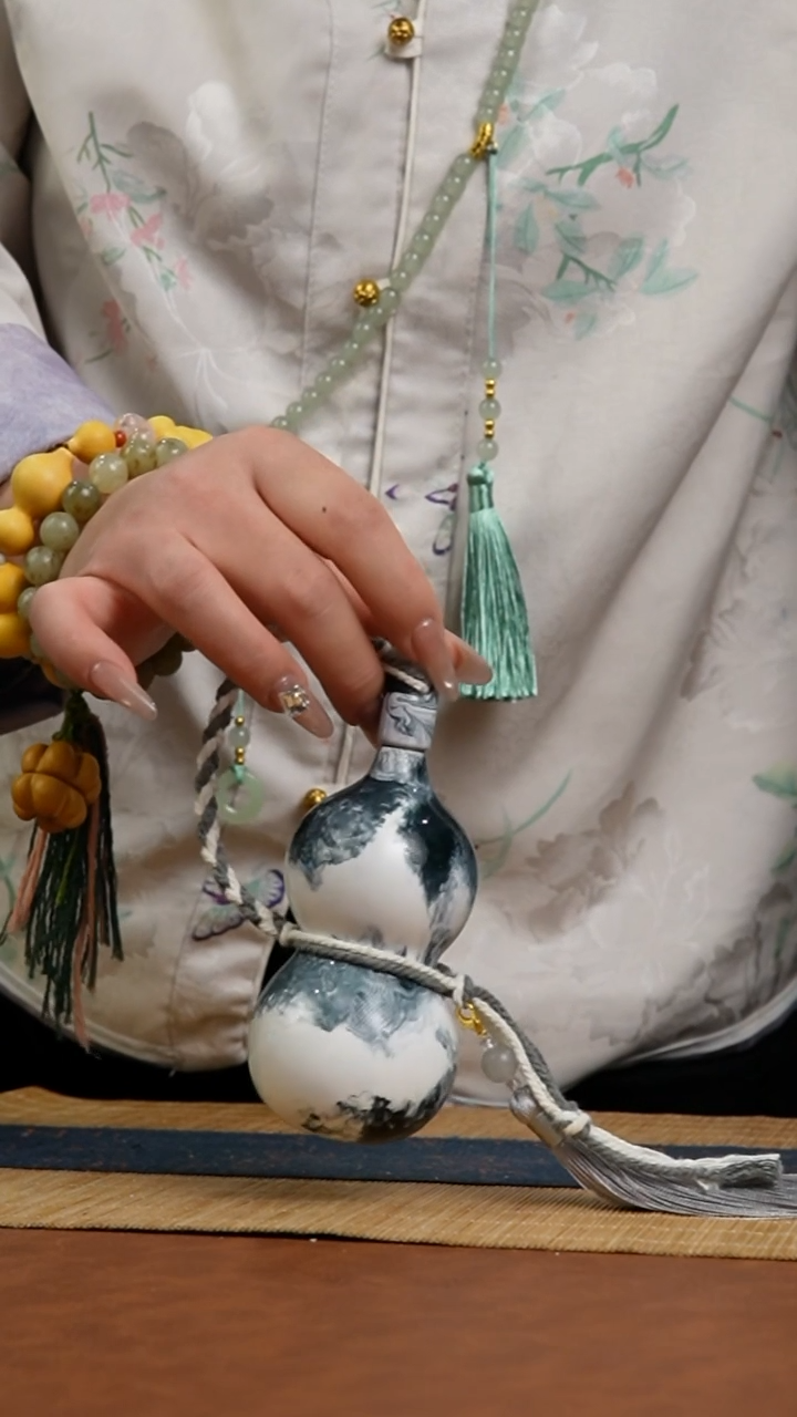 485号 天然热水酒葫芦 一物一拍（有瑕介意勿拍）