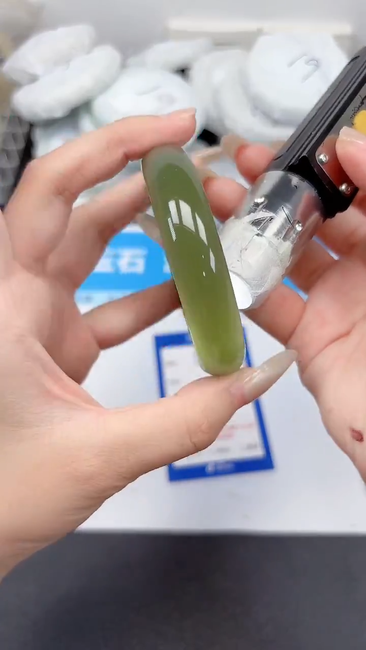 未镶嵌手镯石英质玉334/55