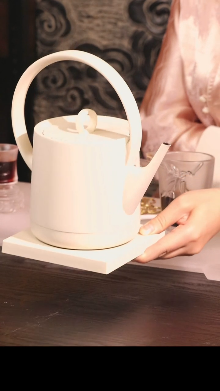 净月提梁壶一套 白色