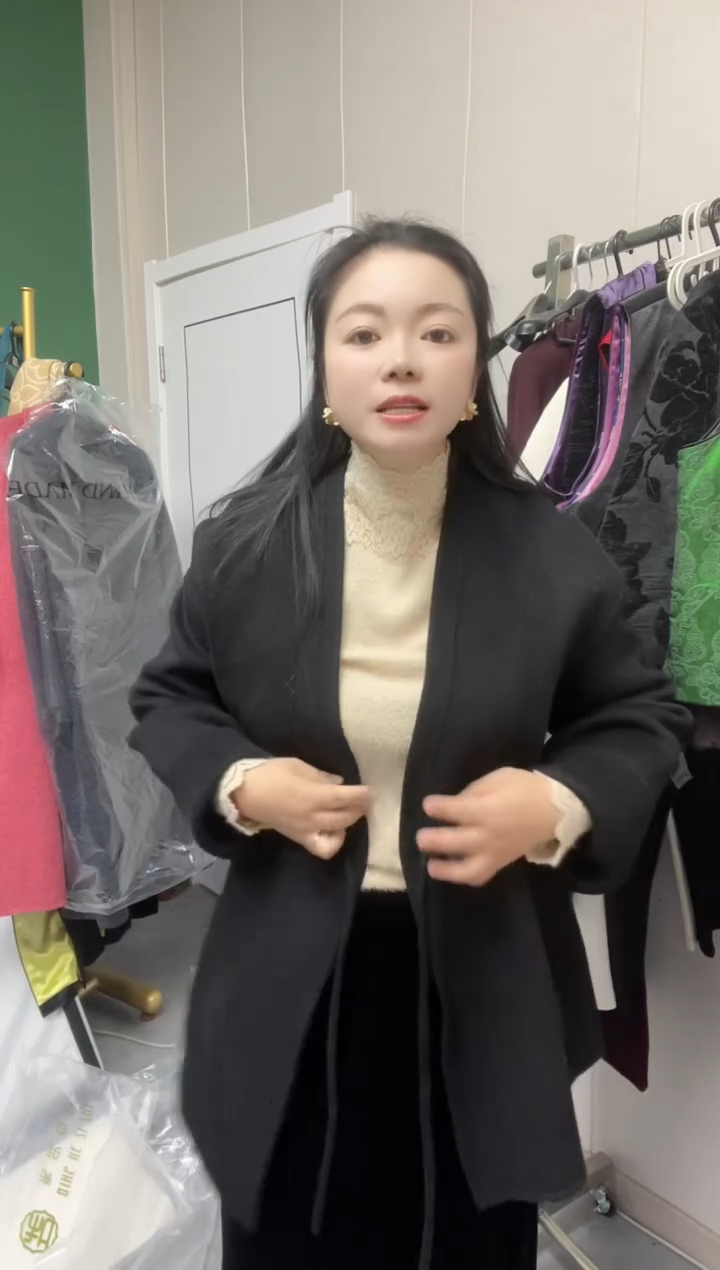 黑色毛呢外套均码