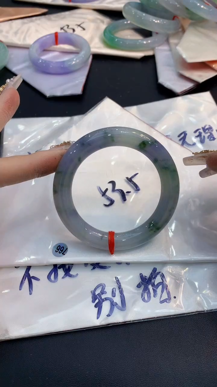 【闪购商品】翡翠手镯未镶嵌0800412091