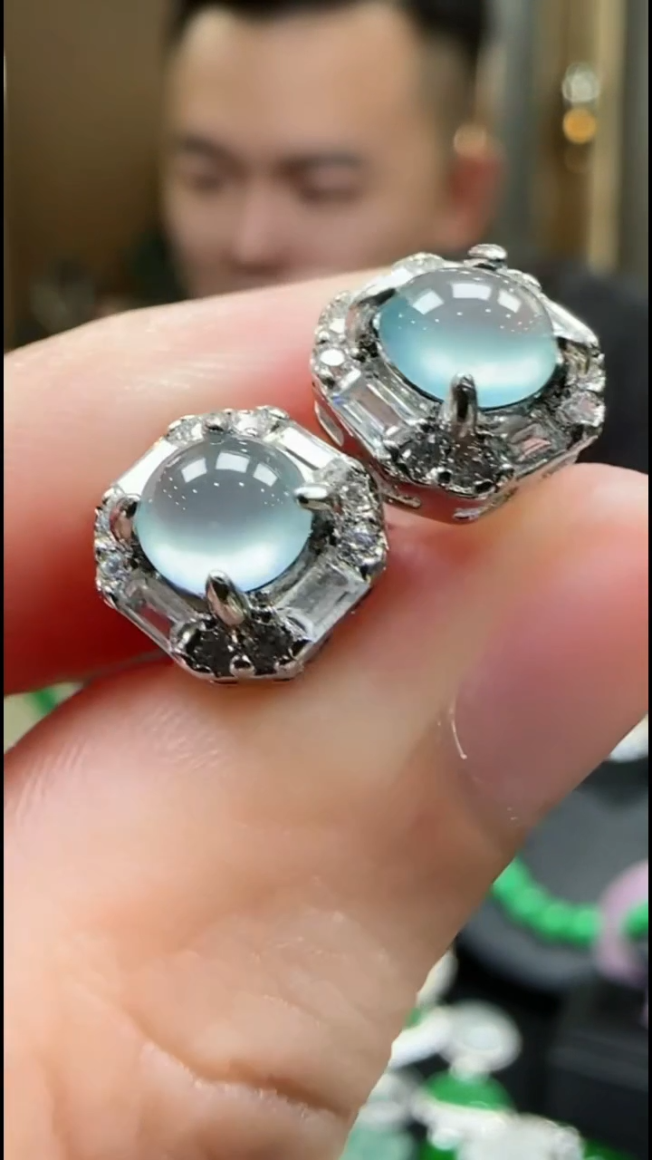 未镶嵌翡翠耳钉天然翡翠A货多样性发其一