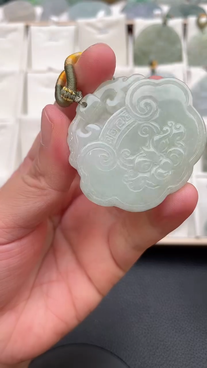 颈饰未镶嵌翡翠天然缅甸翡翠A货286