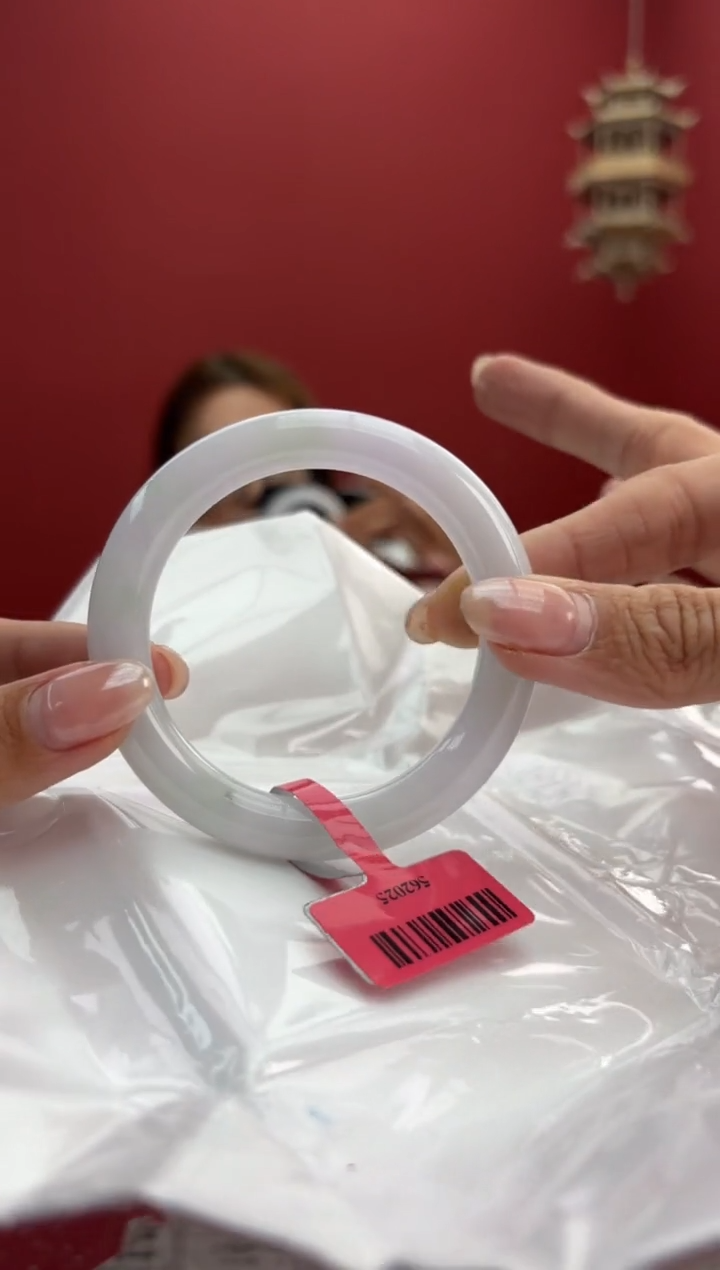 【闪购商品】翡翠手镯（圆镯）未镶嵌15手镯