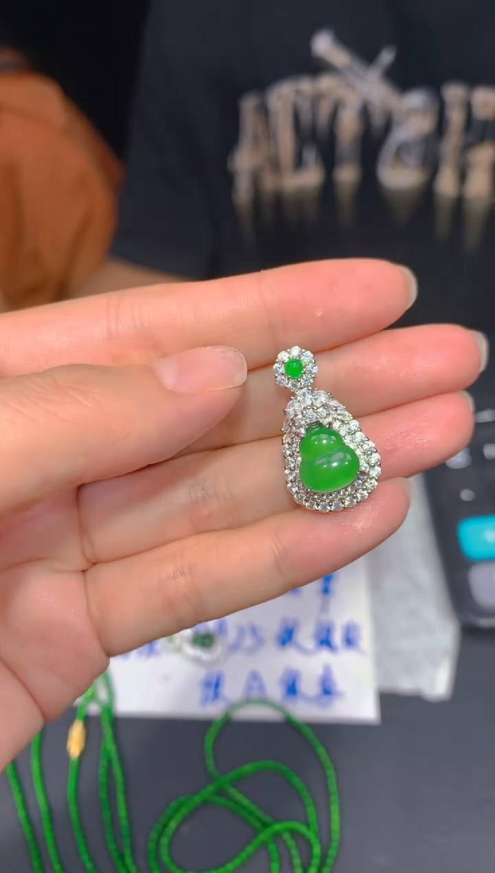 【闪购商品】定制翡翠未镶嵌10多样性发货（发其一）