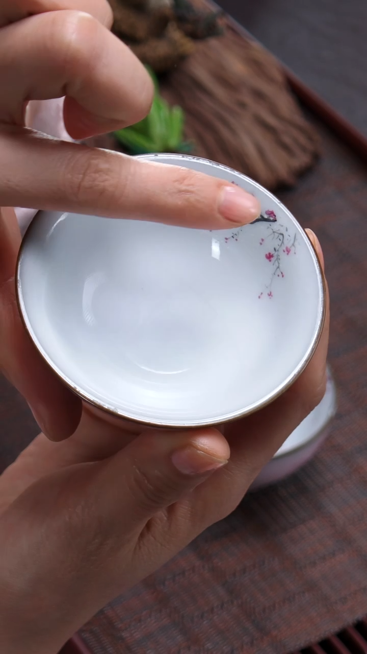 【闪购商品】紫砂茶杯九序 《胭脂红花口杯》（内绘款）