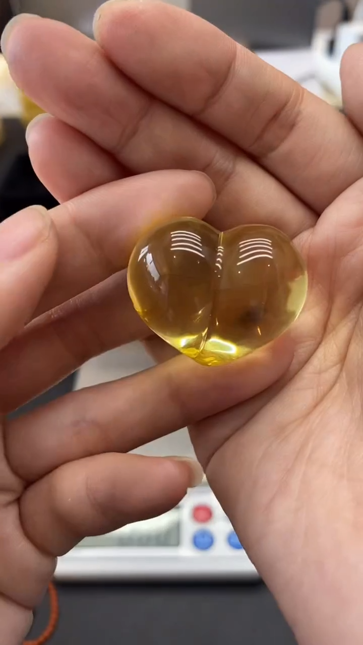 琥珀未镶嵌珠宝奇石2158