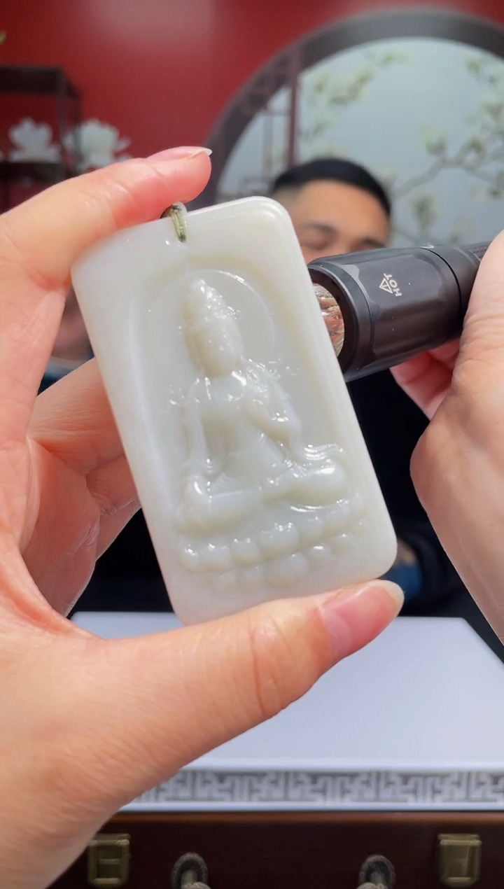 【闪购商品】定制和田玉Boss阳天然和田玉（拍一发一)