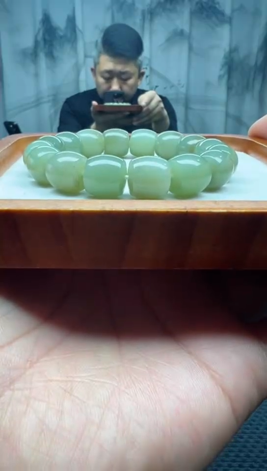 未镶嵌手串和田玉且末微糖瓷蓝直切卡14纯天然拍一发一