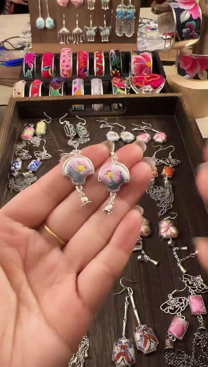 【闪购商品】织绣民族风老绣饰品544