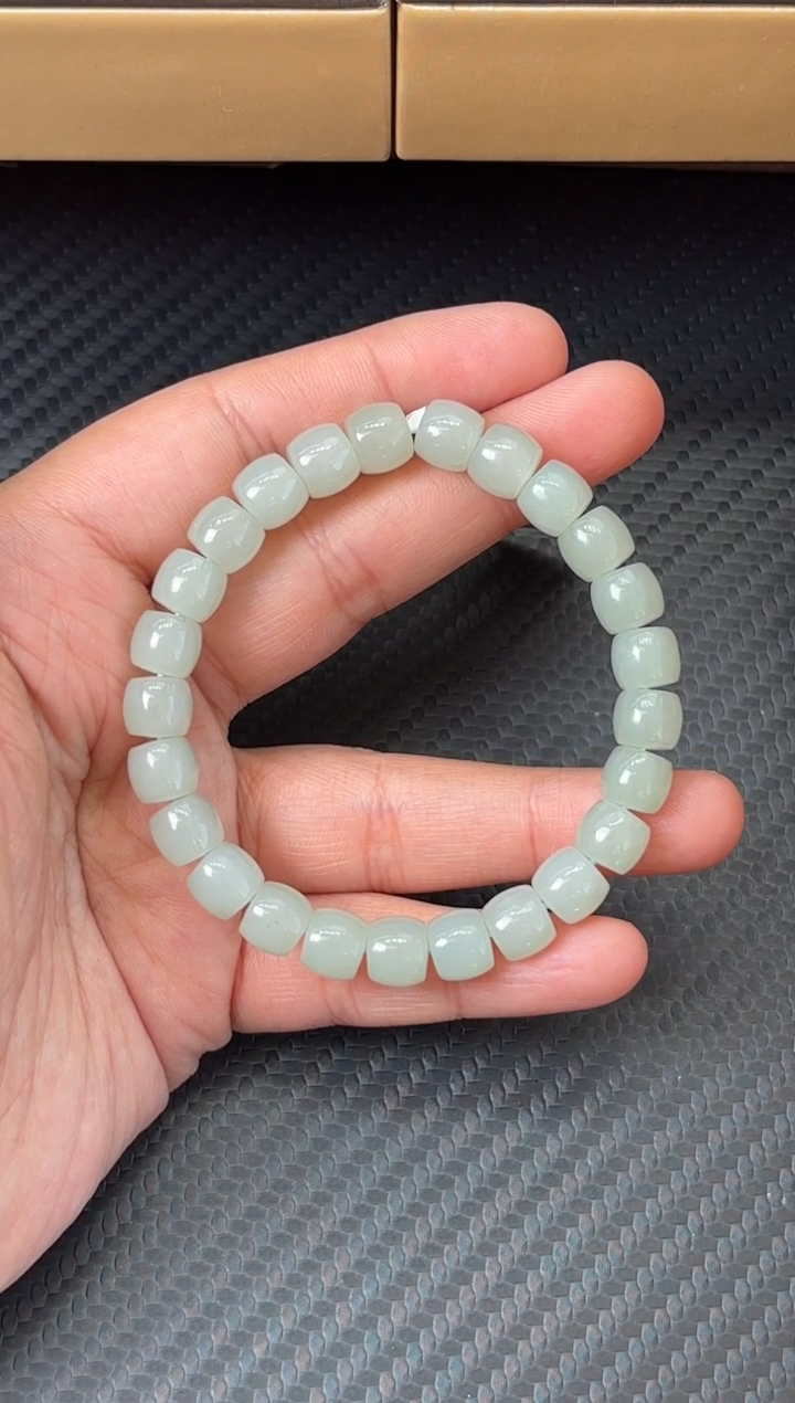 未镶嵌手串和田玉且末近矿微色差卡7*8K