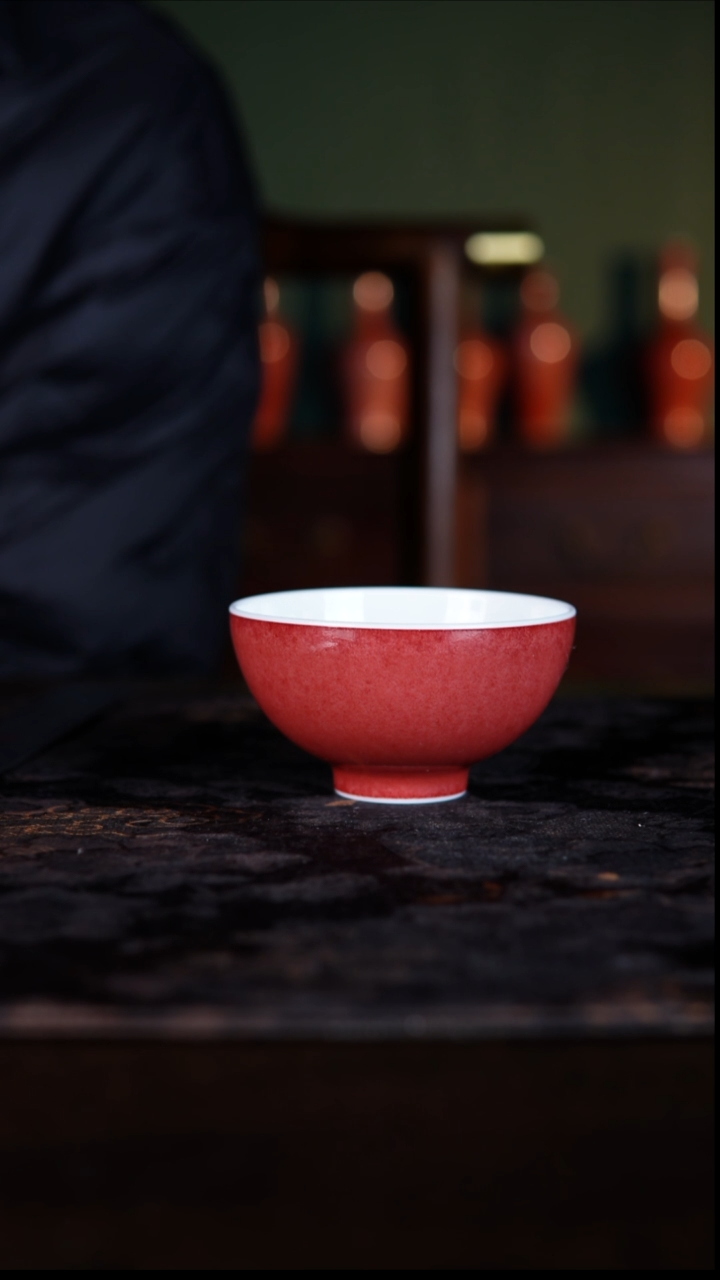 杯子白泥豇豆红高温铜红釉