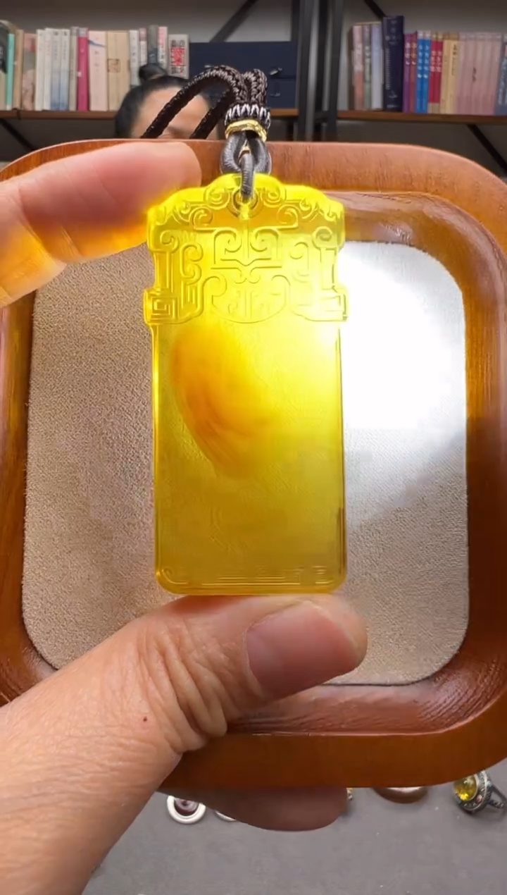 【闪购商品】琥珀颈饰未镶嵌无事牌吊坠