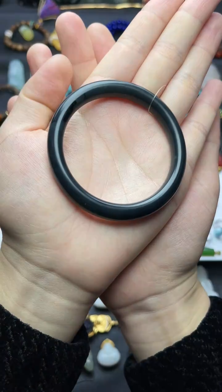 未镶嵌手镯和田玉圆条55.5圈口06