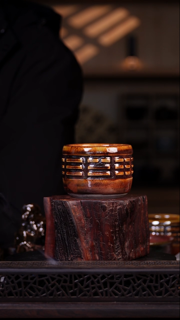 其他钧瓷钧窑瓷器无匣钵裸烧柴烧炭烧纯手工手刻八卦杯83*60mm