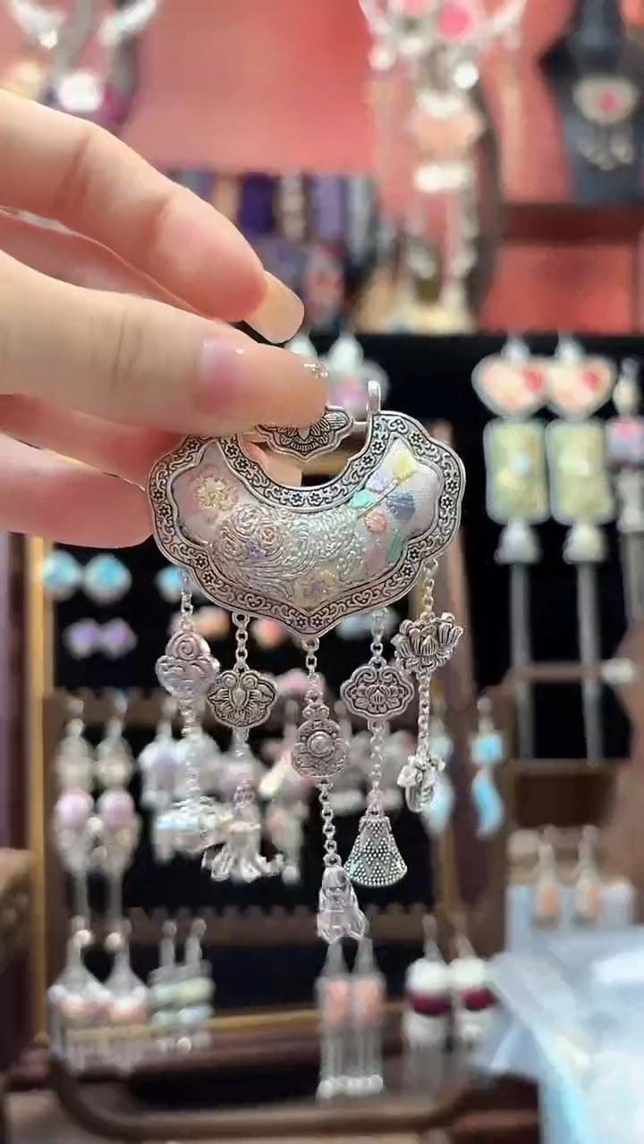 织绣 云织谣民族风精美饰品   39+链子