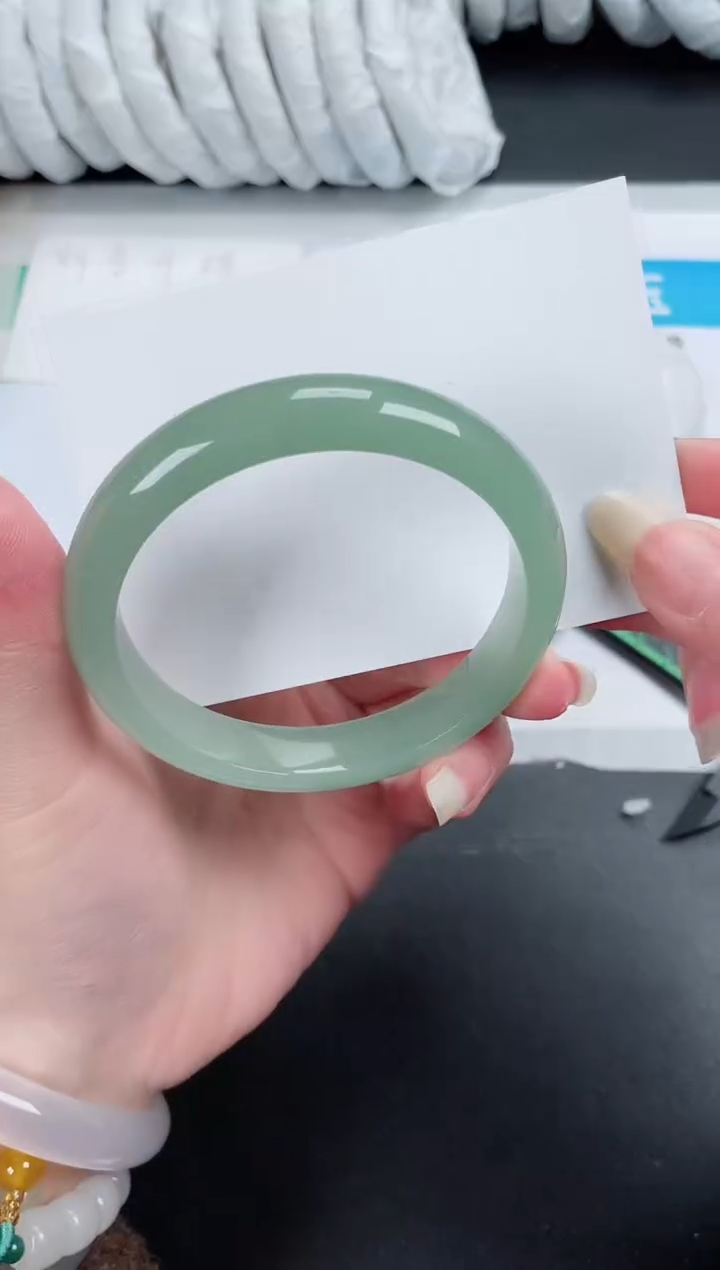 【闪购商品】石英质玉手镯未镶嵌338-60.3