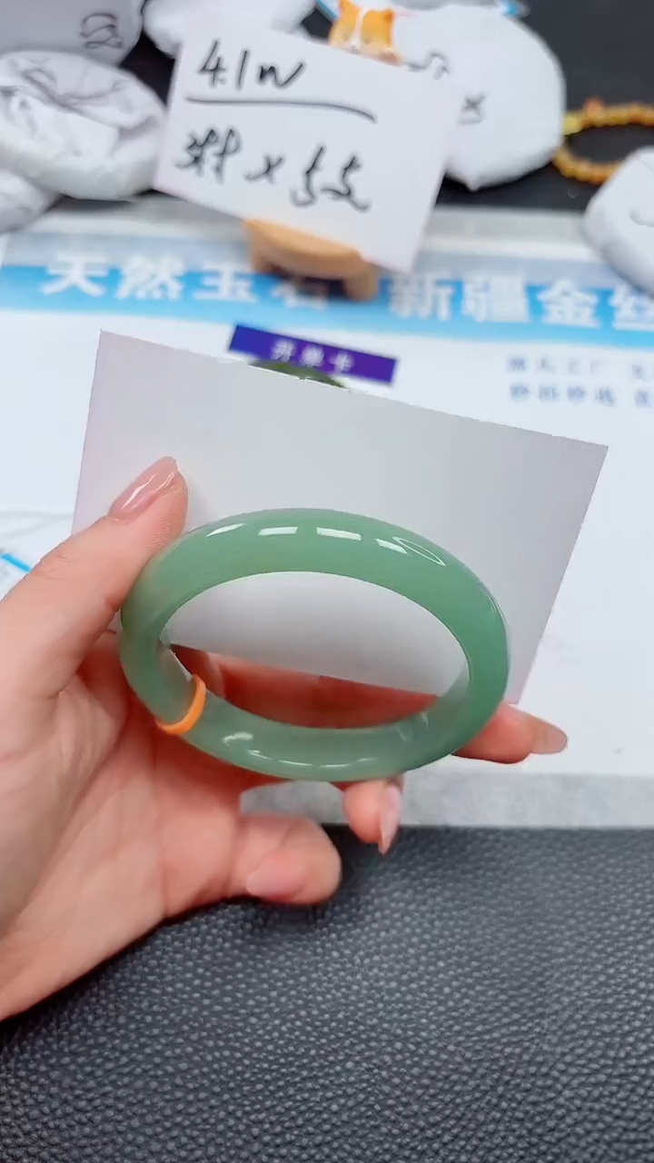 【闪购商品】石英质玉手镯未镶嵌793