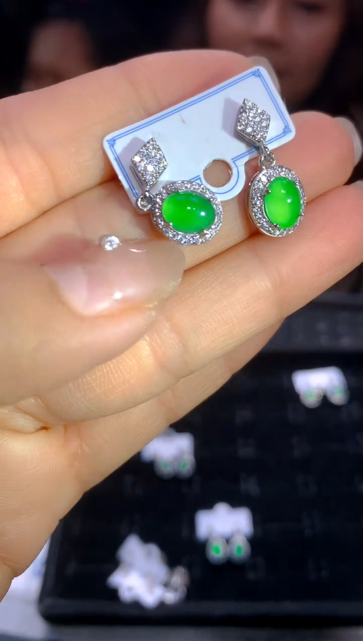 【闪购商品】定制翡翠未镶嵌32-多样性发货（发其一) 