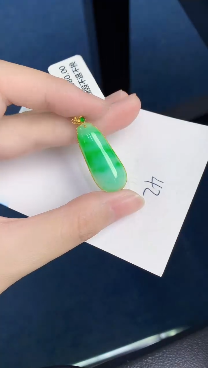 【闪购商品】翡翠颈饰18K金镶嵌000000000