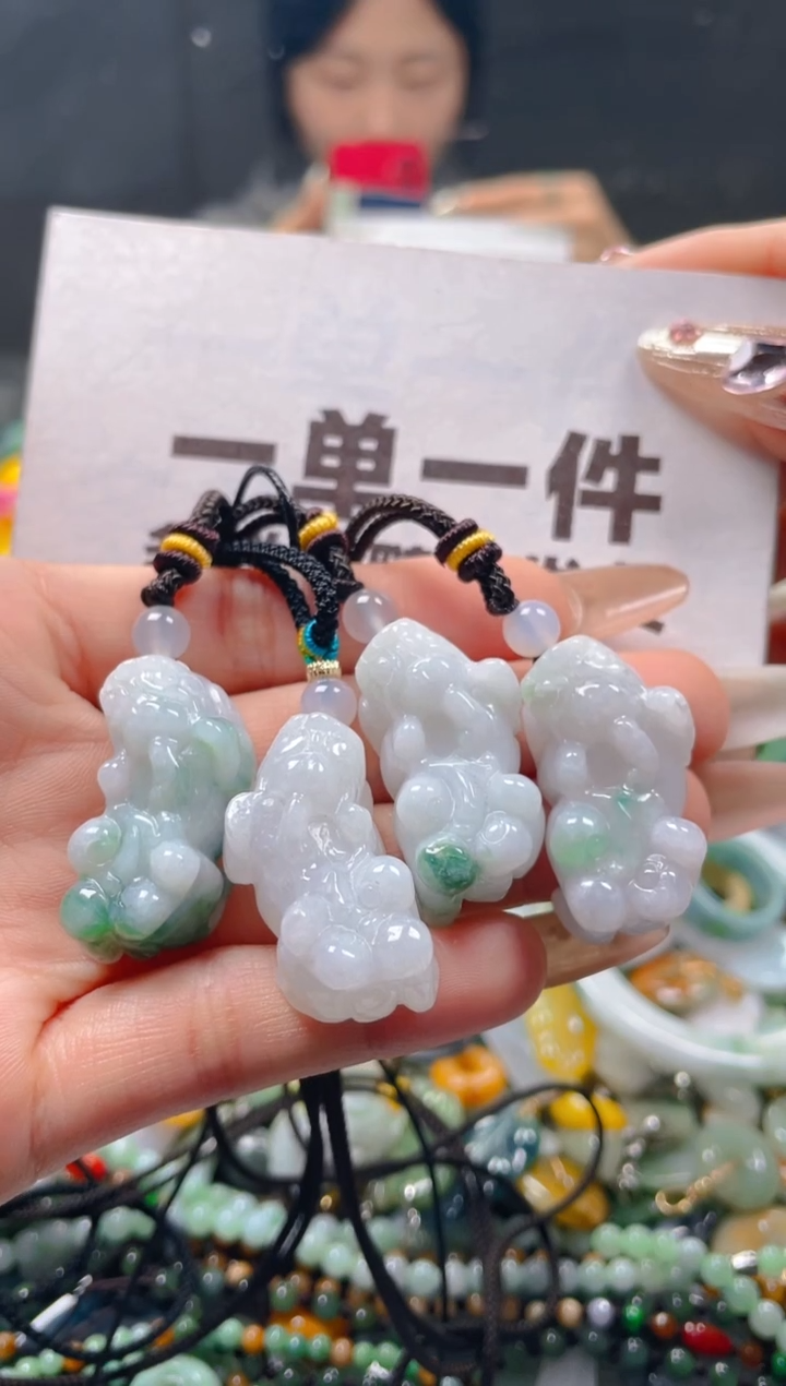 【闪购商品】翡翠颈饰未镶嵌一单一个多样性随机发一件