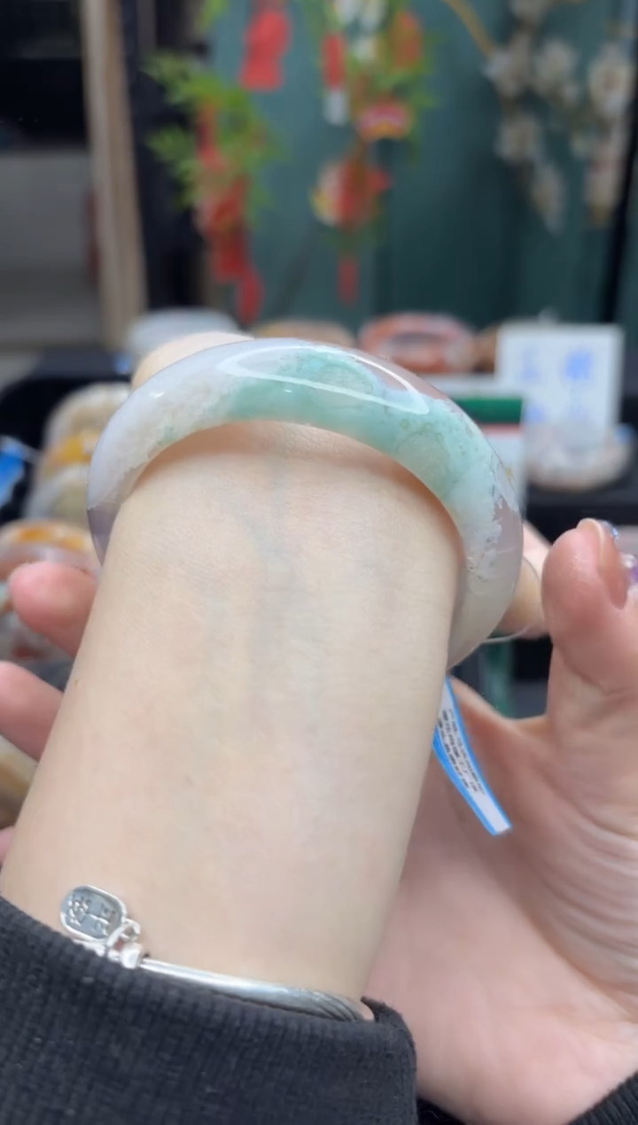 【闪购商品】石英质玉手镯未镶嵌295（60圈）