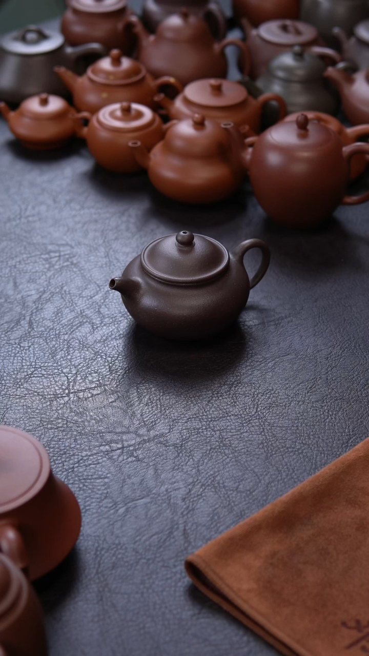 【闪购商品】紫砂茶壶福利　150C　天青　古莲子
