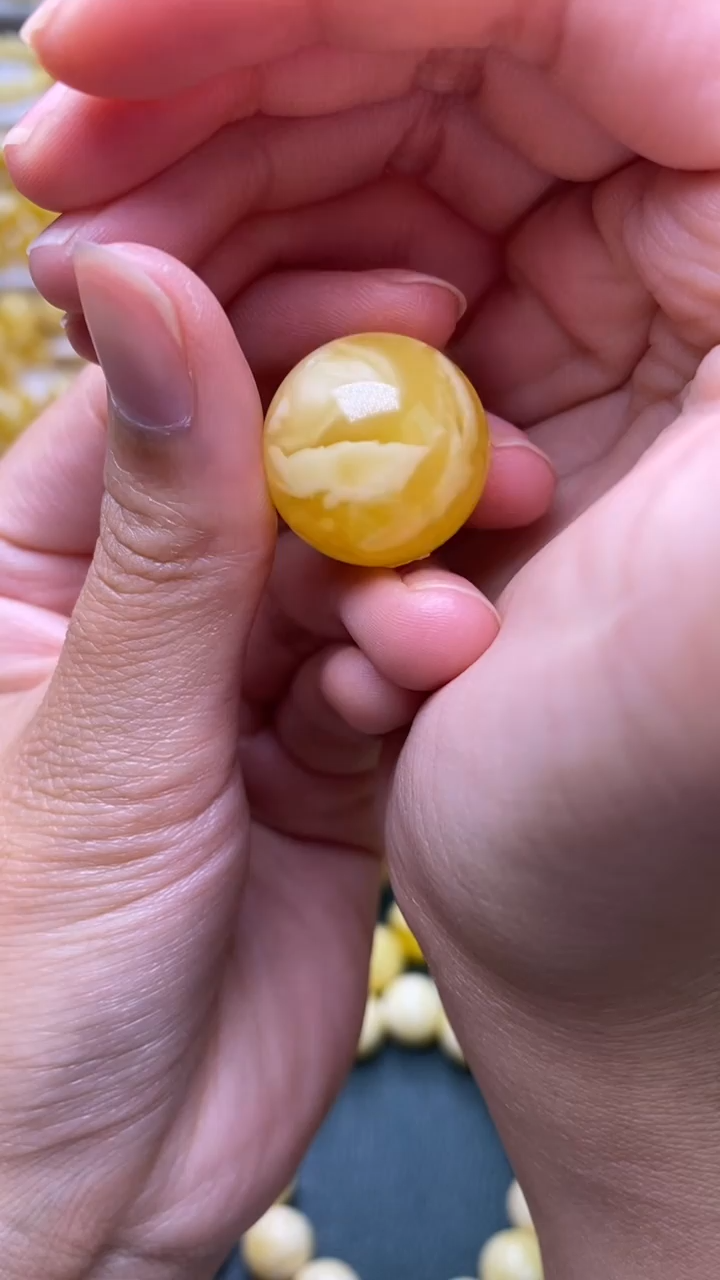 未镶嵌琥珀裸石蜜蜡.67