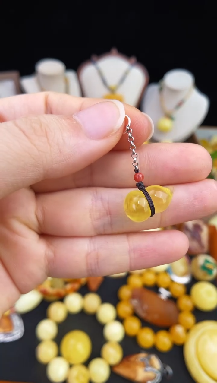 琥珀未镶嵌珠宝奇石柒月