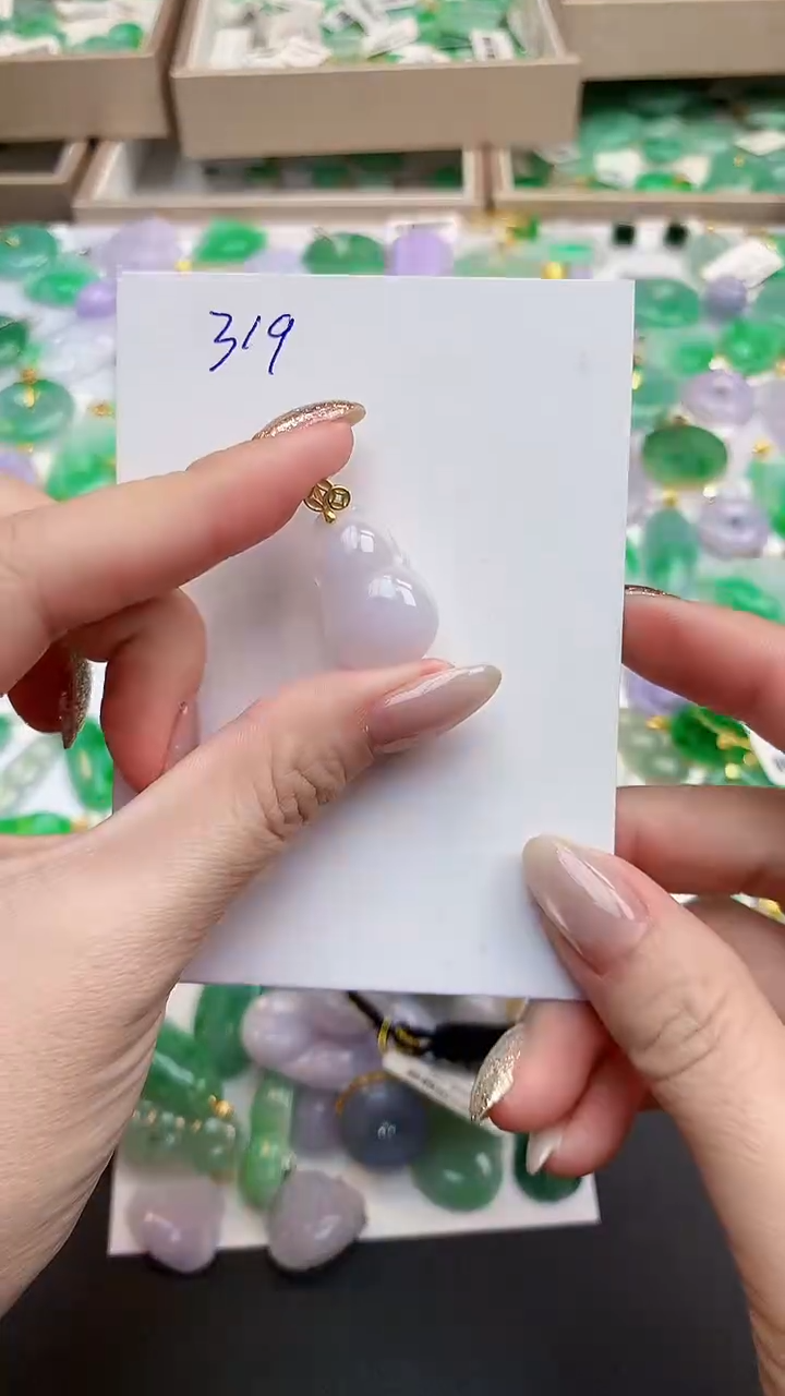 颈饰未镶嵌翡翠天然缅但A货翡翠