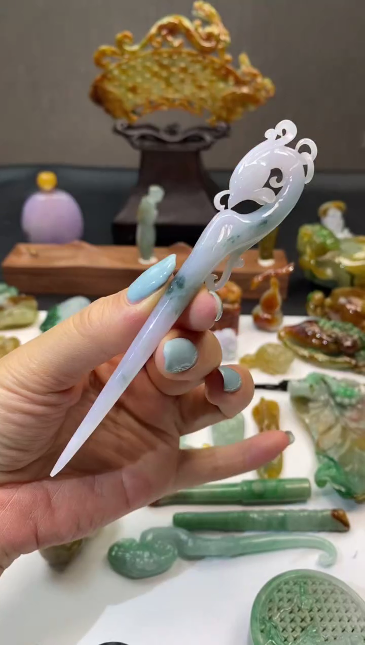 翡翠未镶嵌颈饰翡翠发簪