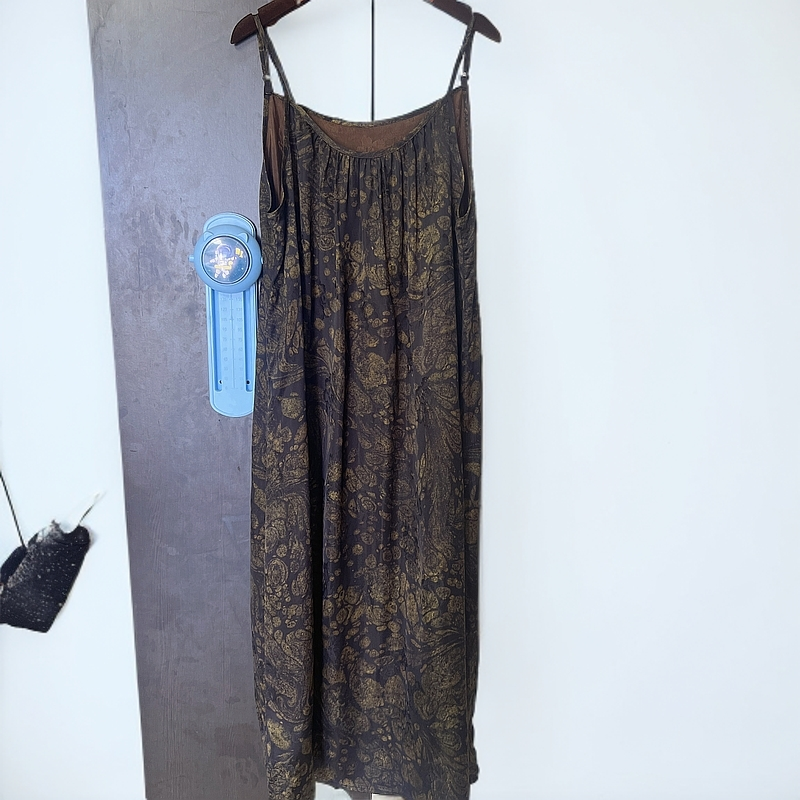 375【云锦纺】新款直筒时尚休闲百搭黑色复古印花提花吊带裙