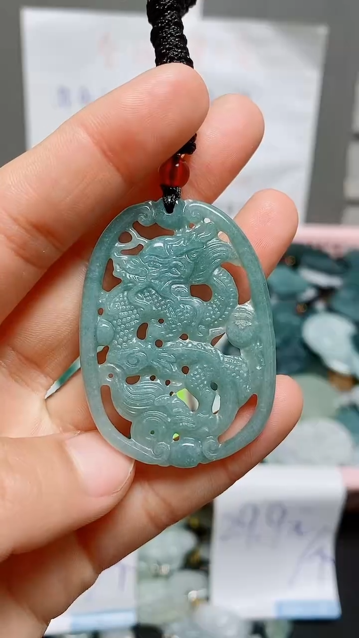 【闪购商品】翡翠颈饰未镶嵌天然翡翠A货