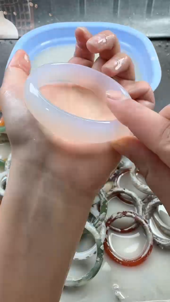 【闪购商品】石英质玉手镯未镶嵌90