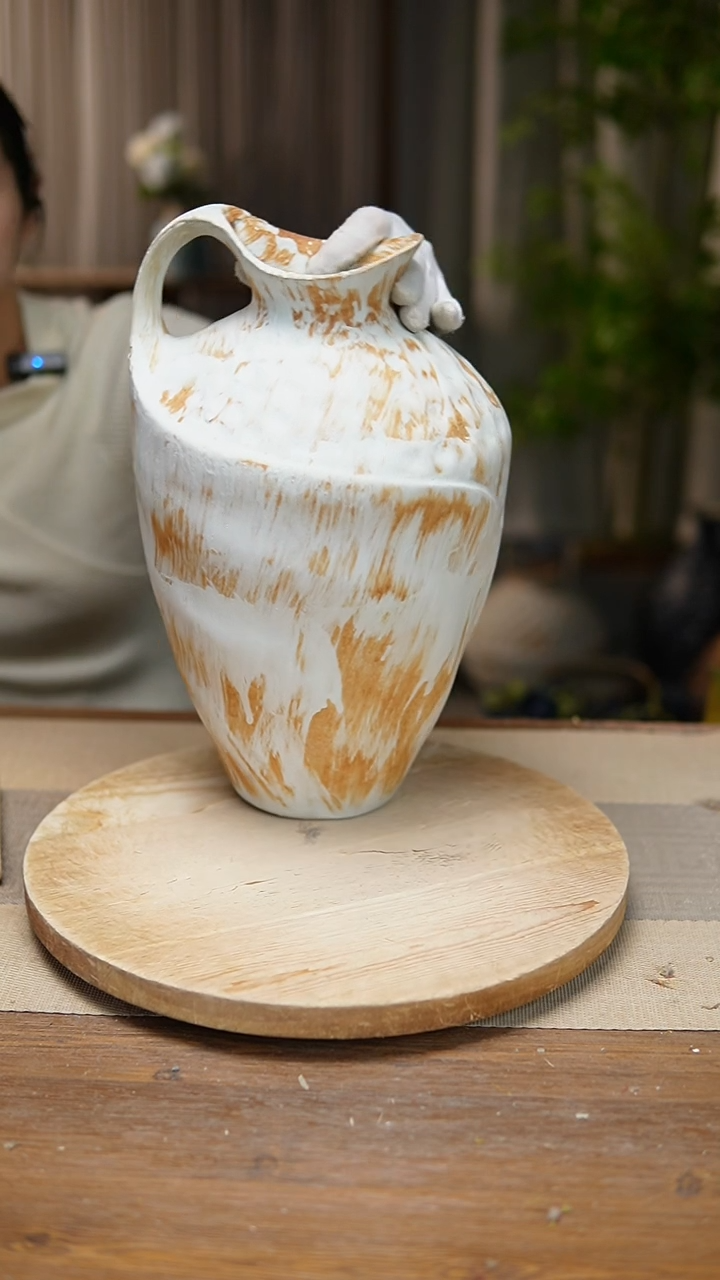 【闪购商品】陶瓷  花器诧寂黄奶壶