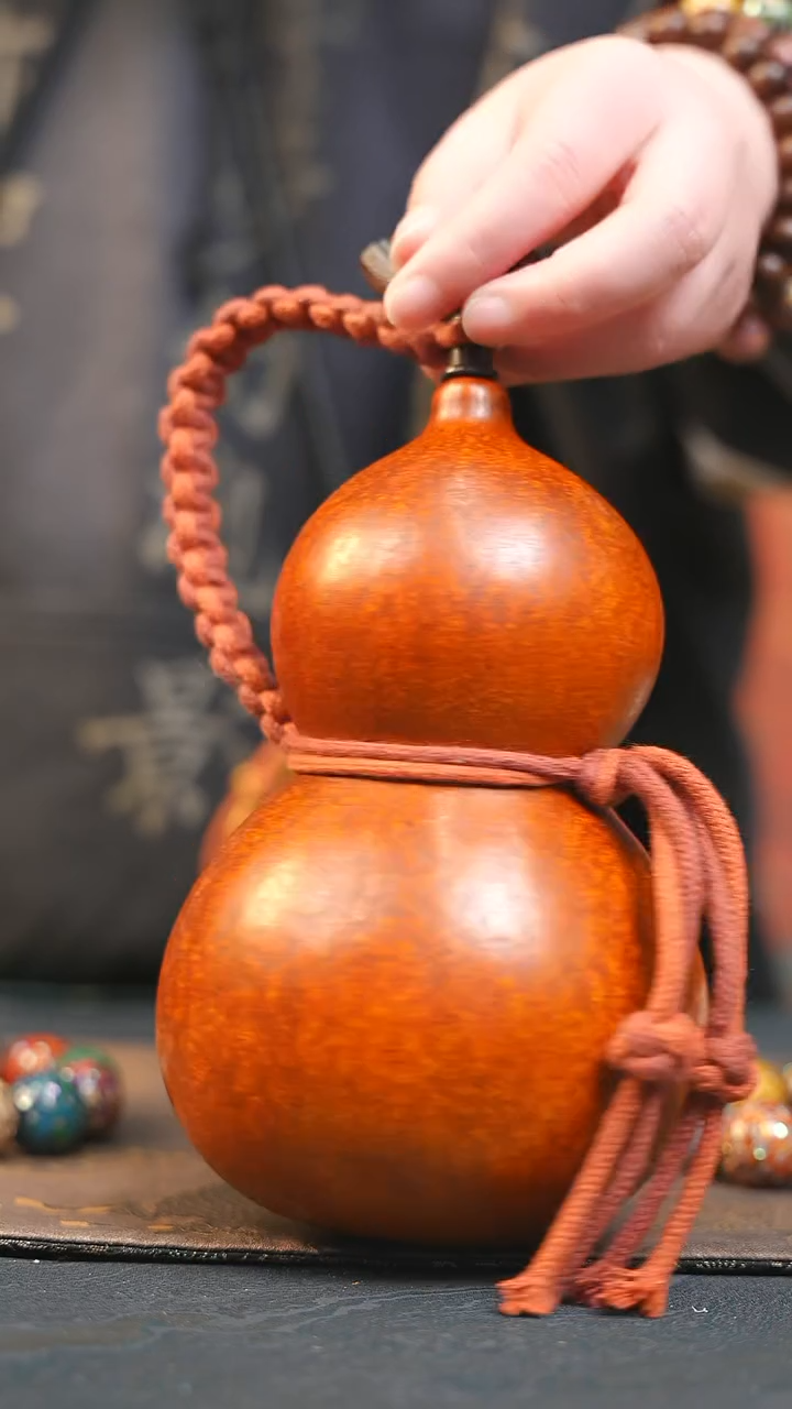 【闪购商品】YE116大漆酒葫芦不包手串及旋转底座