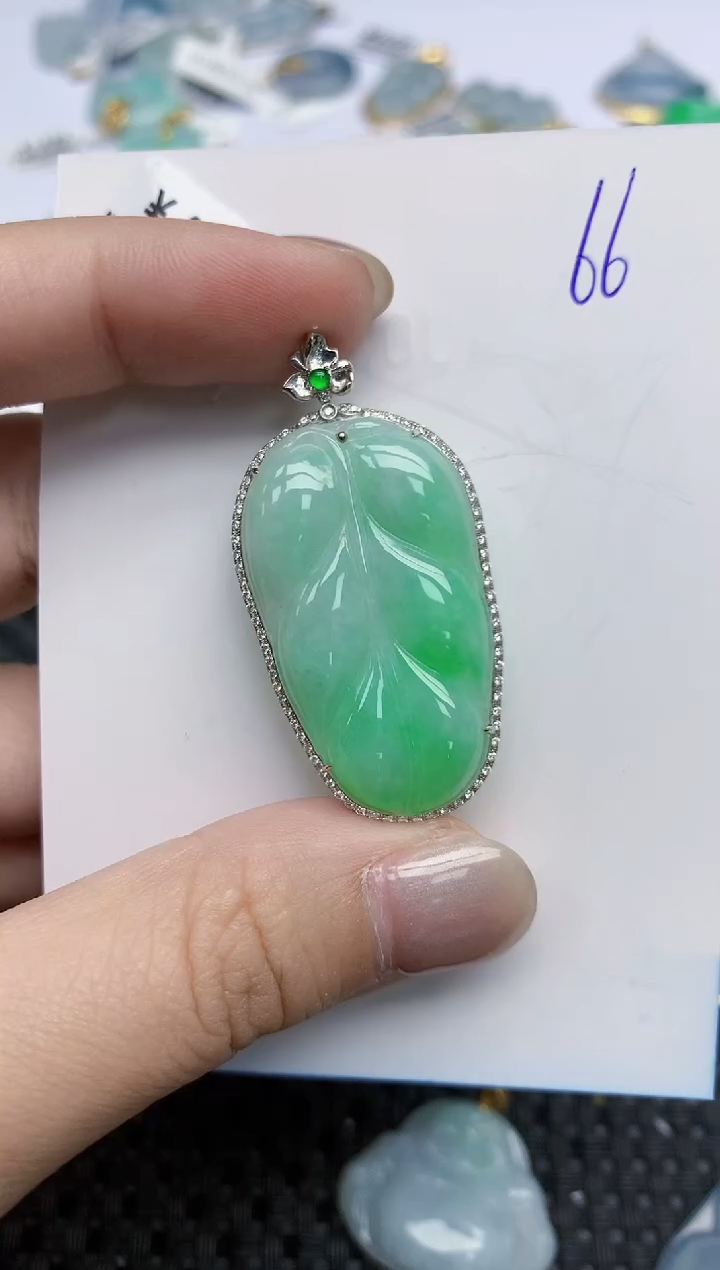 【闪购商品】翡翠颈饰18K金镶嵌天然翡翠A货