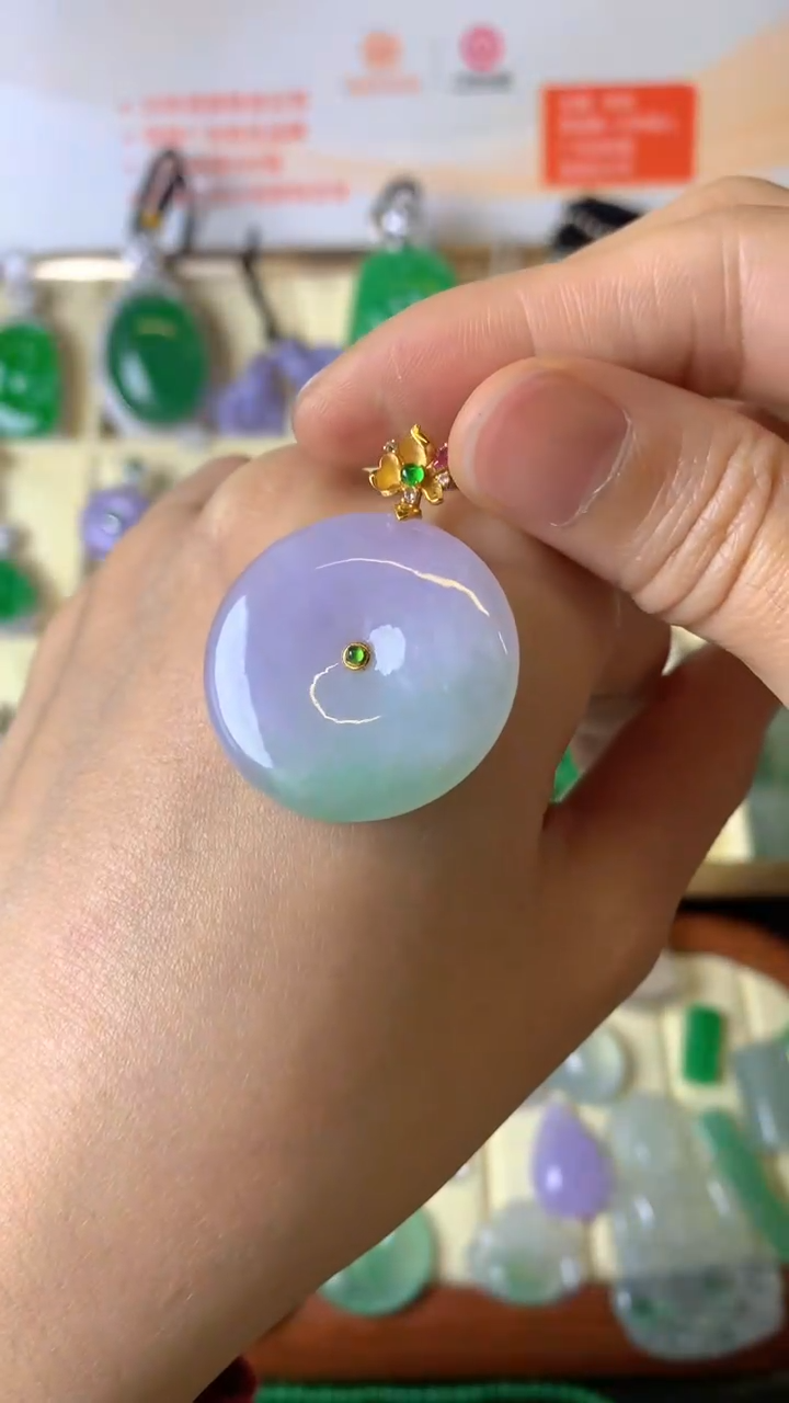 【闪购商品】翡翠颈饰18K金镶嵌成品吊坠