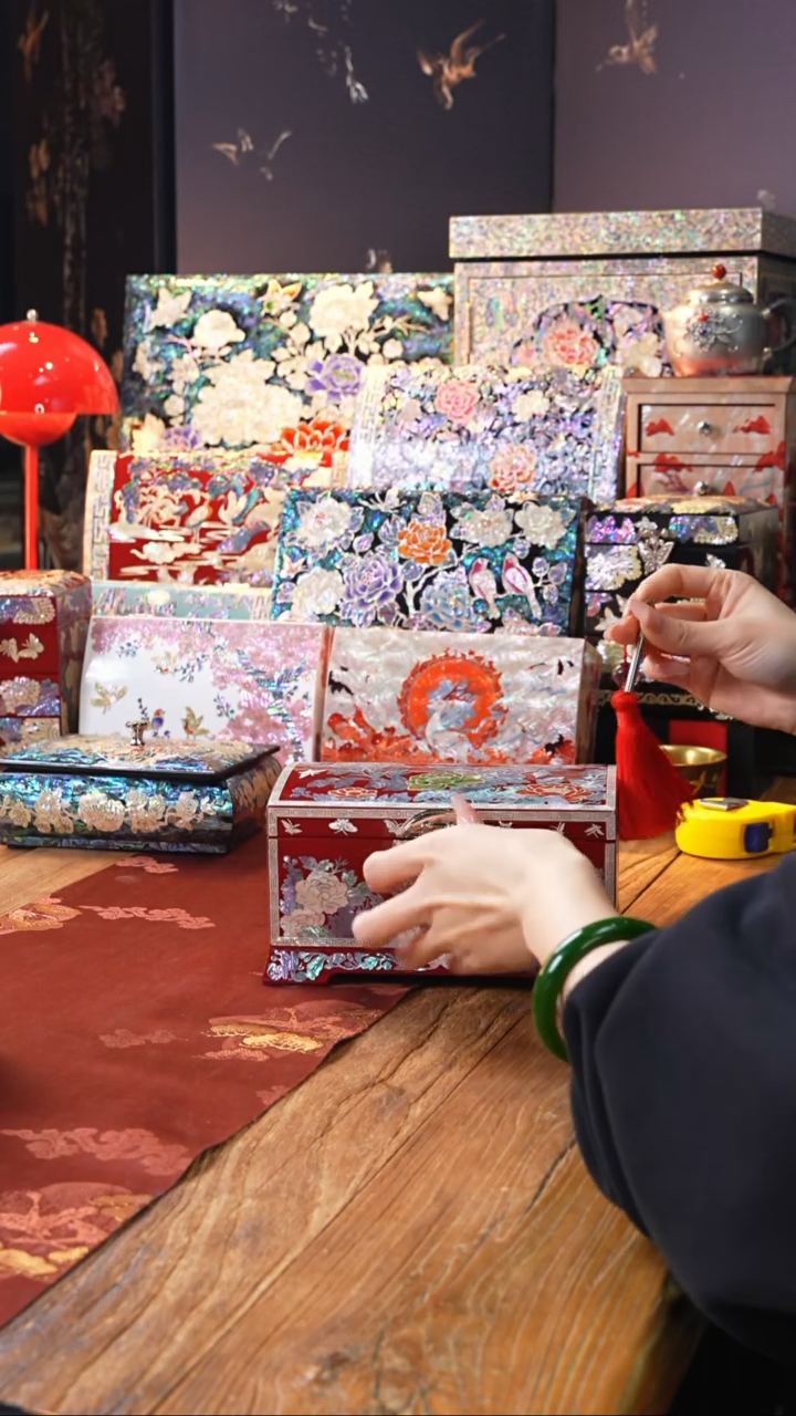 【闪购商品】瓷片螺钿工艺香椿木首饰盒