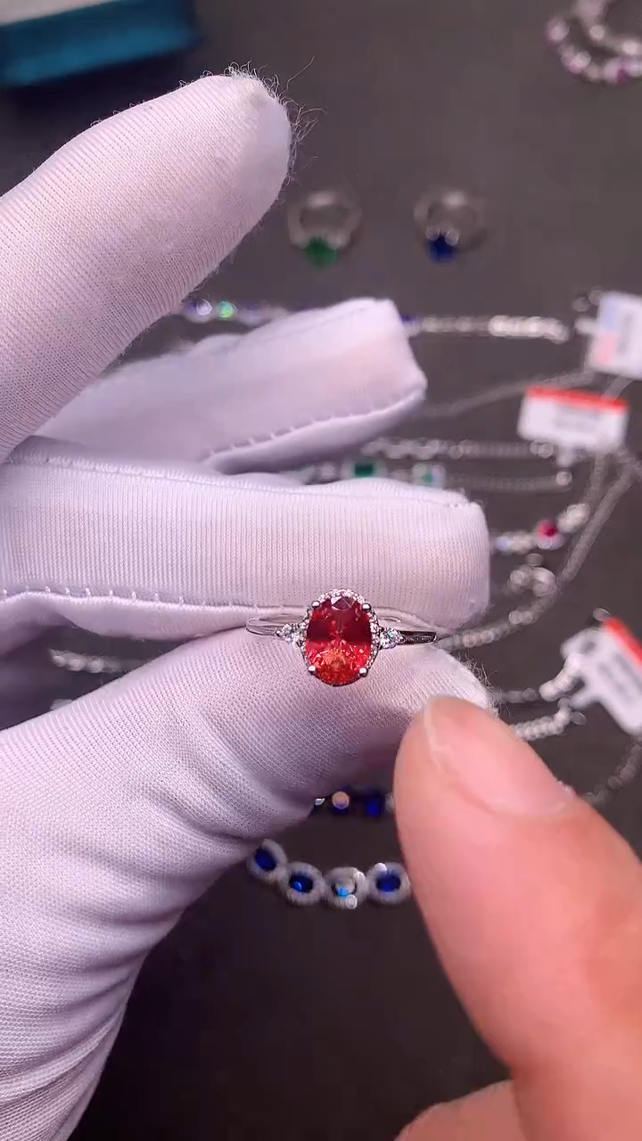 【闪购商品】彩色蓝宝石戒指银S925镶嵌........