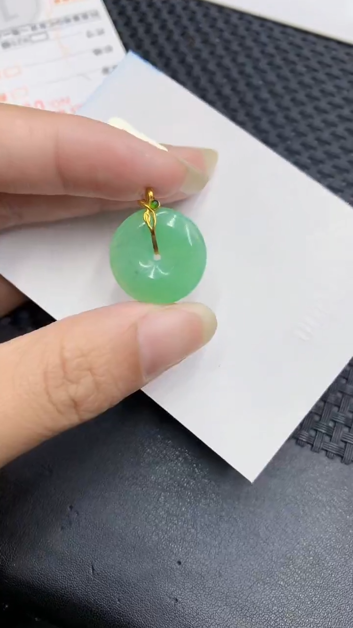 【闪购商品】翡翠颈饰18K金镶嵌            8