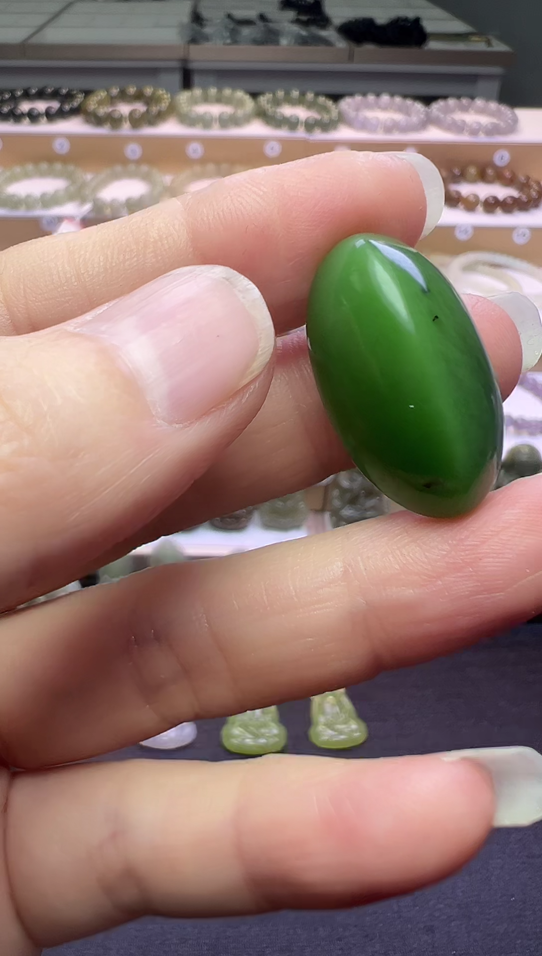 颈饰未镶嵌和田玉208号链接有黑点约卡27*16*9