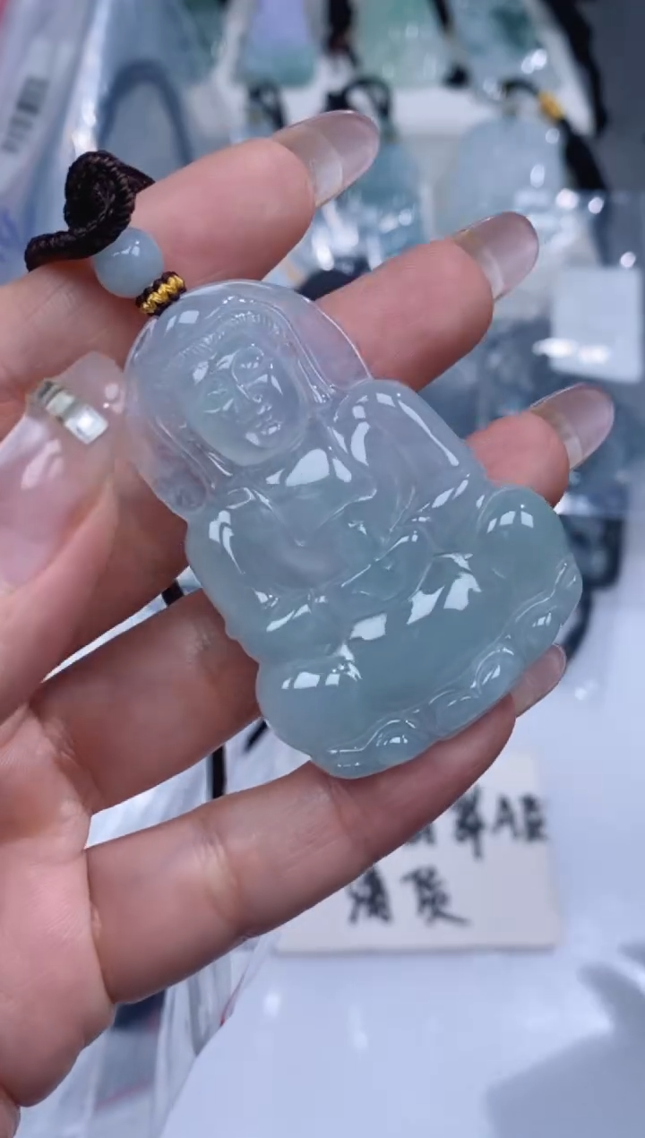 颈饰未镶嵌翡翠吊坠